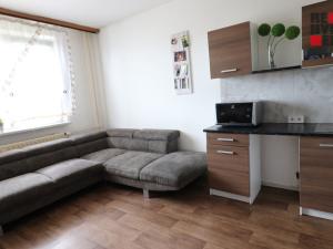 Pronájem bytu 2+kk, Cvikov - Cvikov II, Sídliště, 43 m2