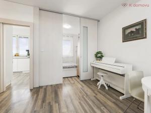 Prodej bytu 3+1, Staré Město, Alšova, 81 m2