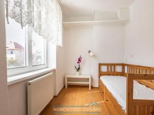 Prodej bytu 2+1, Znojmo, Přímětická, 61 m2