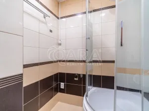 Pronájem bytu 2+kk, Kralupy nad Vltavou - Lobeček, nám. Mládežníků, 38 m2