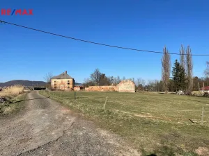 Prodej komerční nemovitosti, Vražné, 2764 m2