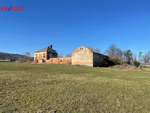 Prodej komerční nemovitosti, Vražné, 2764 m2