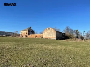 Prodej komerční nemovitosti, Vražné, 2764 m2