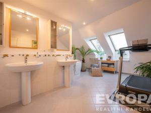 Prodej rodinného domu, Psáry - Dolní Jirčany, Pod Skalkou, 363 m2