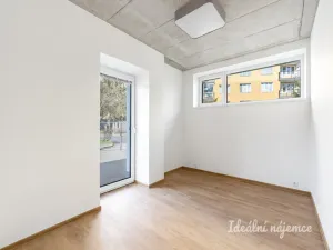Pronájem bytu 3+kk, Praha - Kamýk, Zárubova, 68 m2