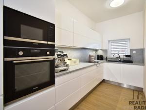Prodej bytu 3+kk, Znojmo, Koukalova, 79 m2