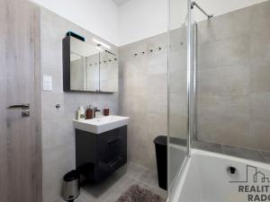 Prodej bytu 3+kk, Znojmo, Koukalova, 79 m2