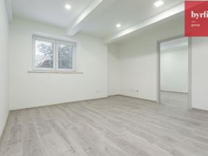 Pronájem bytu 2+kk, Opava, Vaškovo náměstí, 40 m2