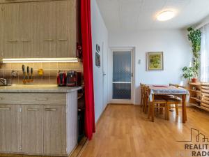 Prodej bytu 3+1, Praha - Malešice, Počernická, 72 m2