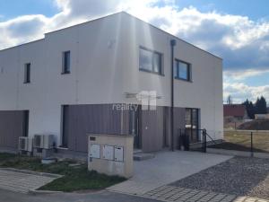 Pronájem rodinného domu, Kladno, Pechlátova, 119 m2