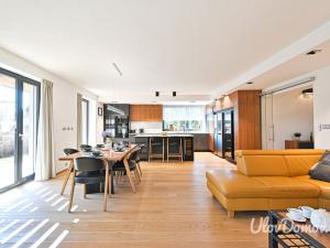 Prodej rodinného domu, Čelákovice, Matěje Koštíře, 260 m2