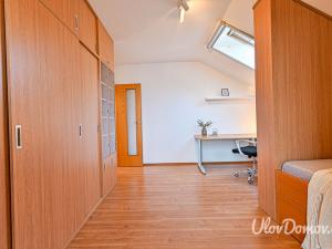 Prodej rodinného domu, Čelákovice, Matěje Koštíře, 260 m2