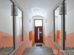 Prodej bytu 1+kk, Praha - Žižkov, Rokycanova, 41 m2