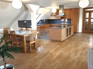 Pronájem bytu 5+kk, Klíčany, 237 m2