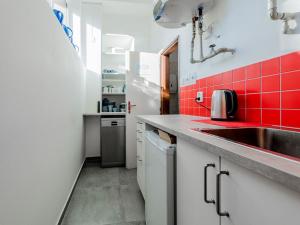Pronájem kanceláře, Praha - Žižkov, Hartigova, 180 m2