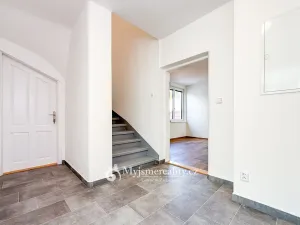 Prodej rodinného domu, Znojmo, Otokara Březiny, 215 m2