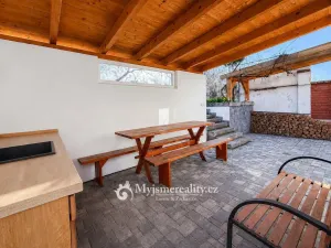 Prodej rodinného domu, Znojmo, Otokara Březiny, 215 m2