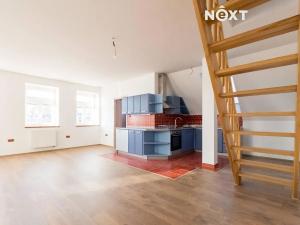 Pronájem atypického bytu, Jilemnice, Masarykovo náměstí, 70 m2