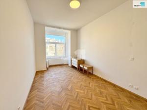 Pronájem bytu 3+kk, Praha - Karlín, Křižíkova, 82 m2