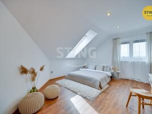 Prodej rodinného domu, Mžany, 236 m2