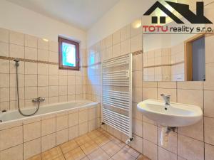 Pronájem bytu 3+1, Náchod, U Zastávky, 68 m2