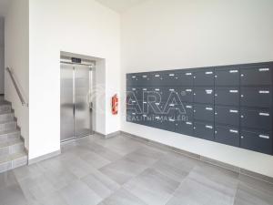Pronájem bytu 2+kk, Praha - Ďáblice, Křižanská, 48 m2