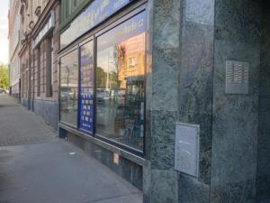 Pronájem obchodního prostoru, Praha - Vysočany, Freyova, 167 m2