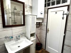 Prodej bytu 2+kk, Praha - Libeň, V mezihoří, 51 m2
