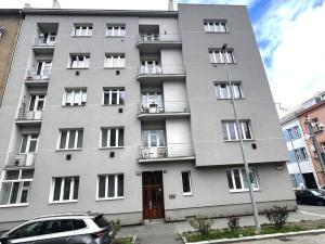 Prodej bytu 2+kk, Praha - Libeň, V mezihoří, 51 m2