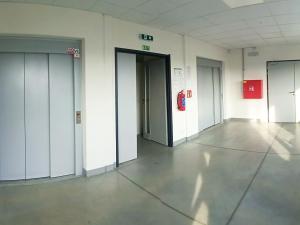 Pronájem skladu, Praha - Dolní Měcholupy, Kutnohorská, 50 m2