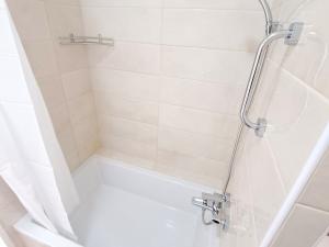 Pronájem bytu 1+1, České Budějovice, Kubatova, 50 m2