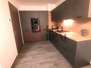Prodej bytu 2+kk, Teplice, Novoveská, 56 m2