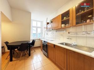 Prodej bytu 4+1, Karlovy Vary, Varšavská, 124 m2