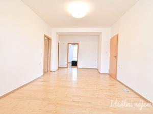 Pronájem bytu 4+1, Žďár nad Sázavou - Žďár nad Sázavou 4, Bratří Čapků, 72 m2