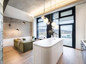 Prodej bytu 2+kk, Praha - Modřany, Československého exilu, 55 m2