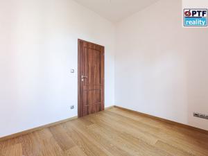 Pronájem bytu 3+kk, Plzeň - Jižní Předměstí, Krátká, 64 m2