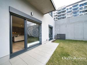 Prodej bytu 2+kk, Praha - Hloubětín, Laponská, 138 m2