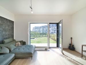 Prodej bytu 2+kk, Praha - Hloubětín, Laponská, 138 m2