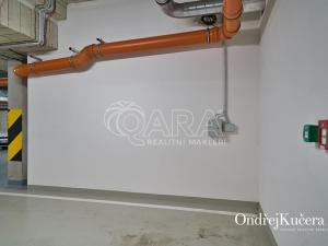 Prodej bytu 2+kk, Praha - Hloubětín, Laponská, 138 m2