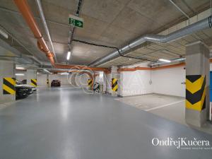 Prodej bytu 2+kk, Praha - Hloubětín, Laponská, 138 m2
