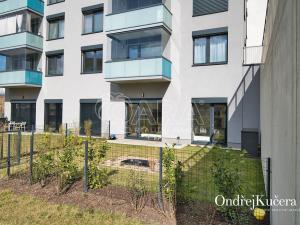 Prodej bytu 2+kk, Praha - Hloubětín, Laponská, 138 m2