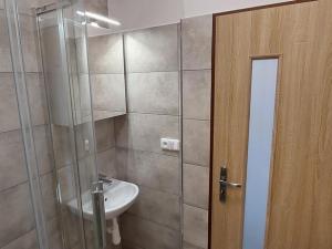 Pronájem bytu 1+kk, Valašské Meziříčí, U Vodojemu, 30 m2