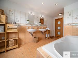 Prodej rodinného domu, Hradec Králové, Drtinova, 126 m2