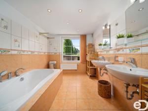 Prodej rodinného domu, Hradec Králové, Drtinova, 205 m2