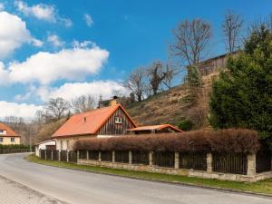 Prodej rodinného domu, Dubá, Nedamovská, 90 m2