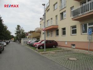 Pronájem garážového stání, Praha - Suchdol, Internacionální, 15 m2