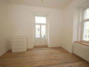 Pronájem bytu 3+kk, Praha - Vinohrady, Sázavská, 72 m2
