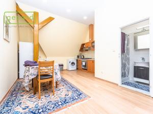 Prodej ubytování, Teplice, Pod Doubravkou, 765 m2