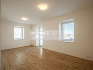Prodej bytu 3+kk, Líšťany - Hunčice, Hunčice, 74 m2