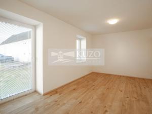 Prodej bytu 3+kk, Líšťany - Hunčice, Hunčice, 74 m2